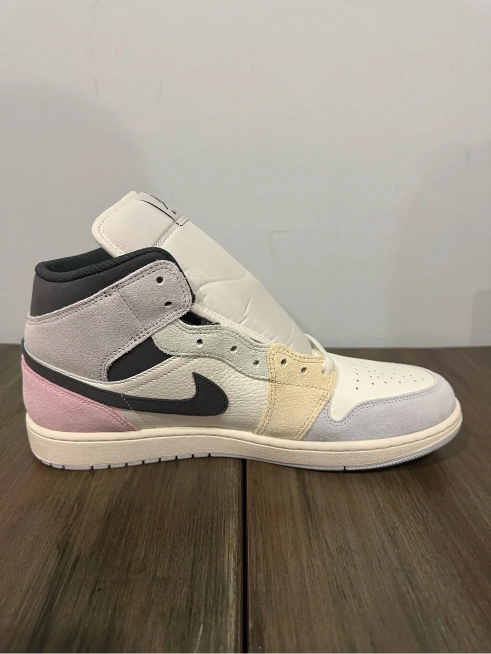 NIKE AIR JORDAN 1 MID SE SAIL ICED JADE MEN SHOES